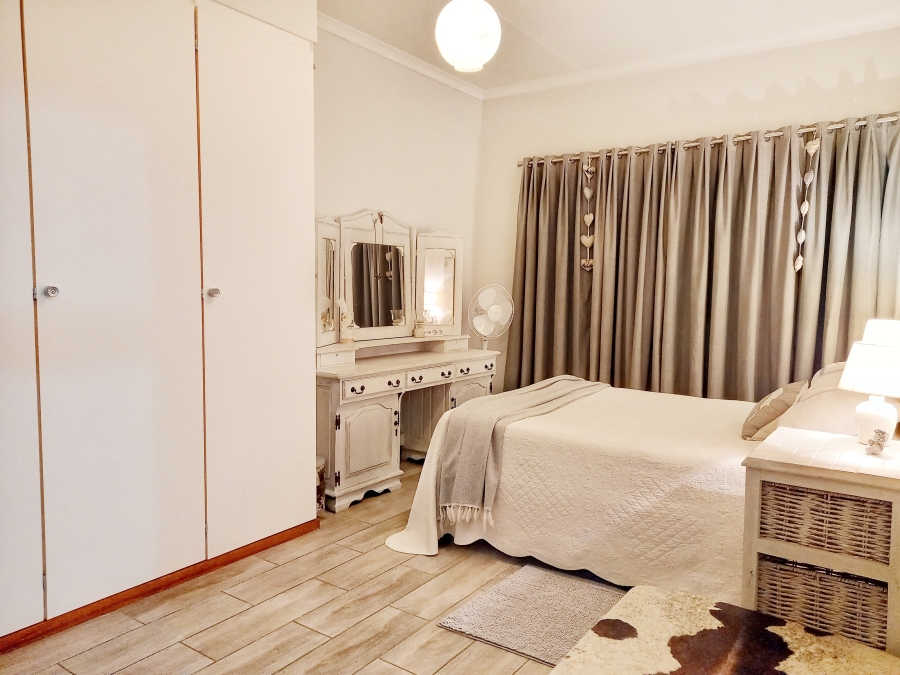 3 Bedroom Property for Sale in La Montagne Gauteng