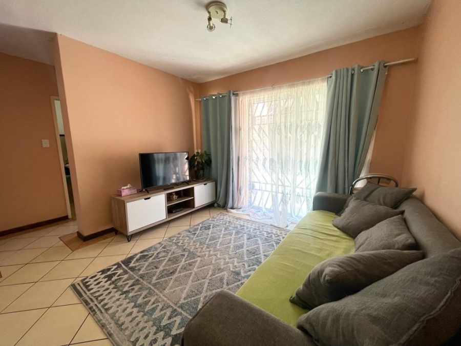 2 Bedroom Property for Sale in Noordwyk Gauteng
