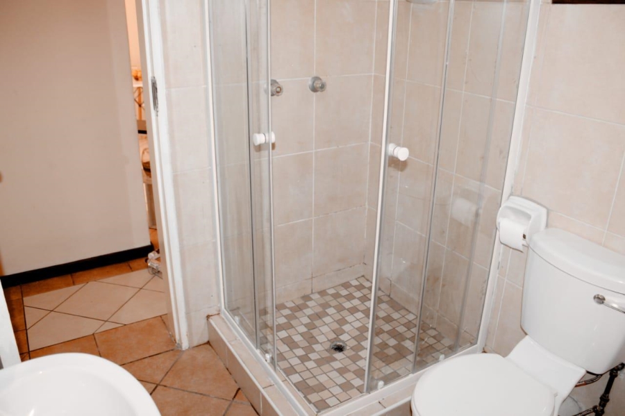 2 Bedroom Property for Sale in Noordwyk Gauteng