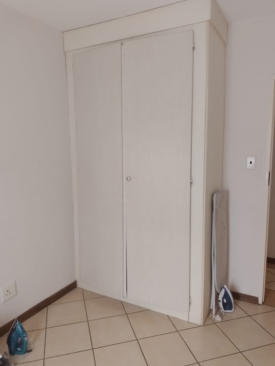2 Bedroom Property for Sale in Noordwyk Gauteng