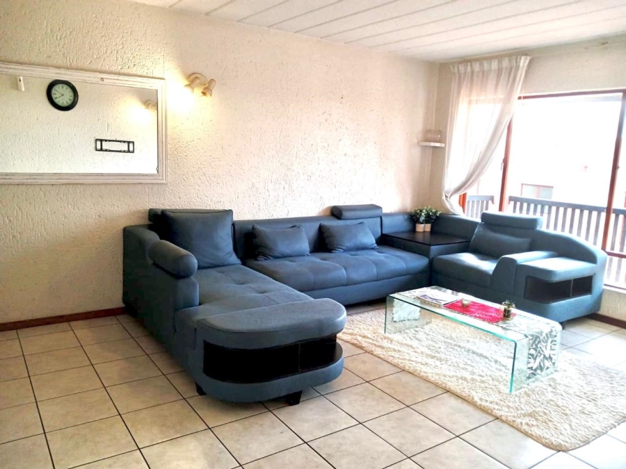 2 Bedroom Property for Sale in Little Falls Gauteng