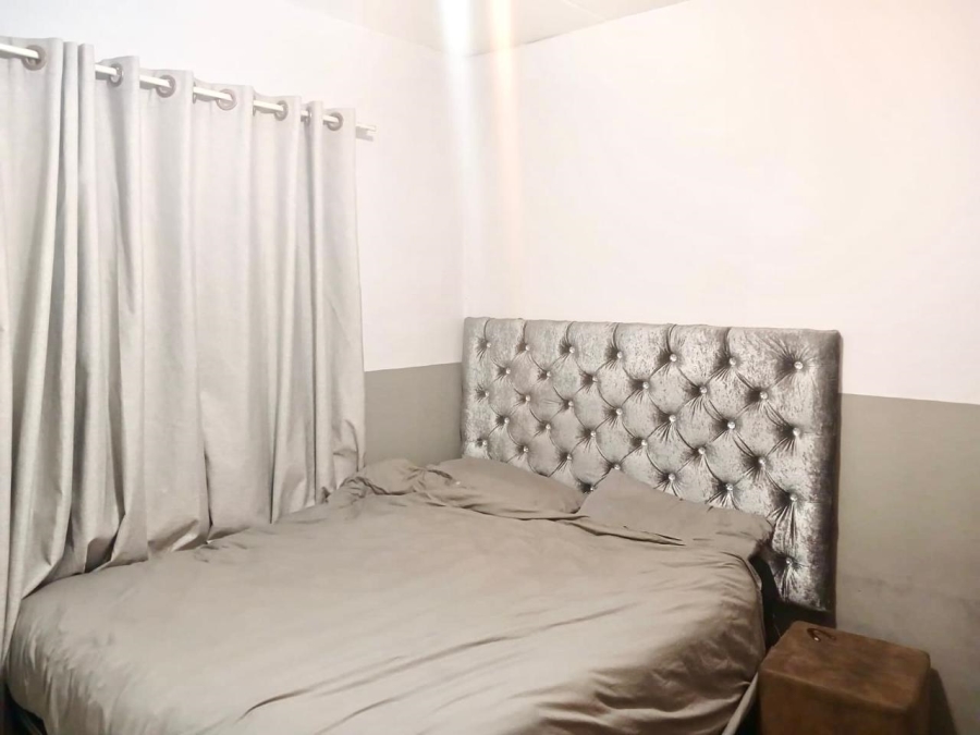 2 Bedroom Property for Sale in Honeypark Gauteng