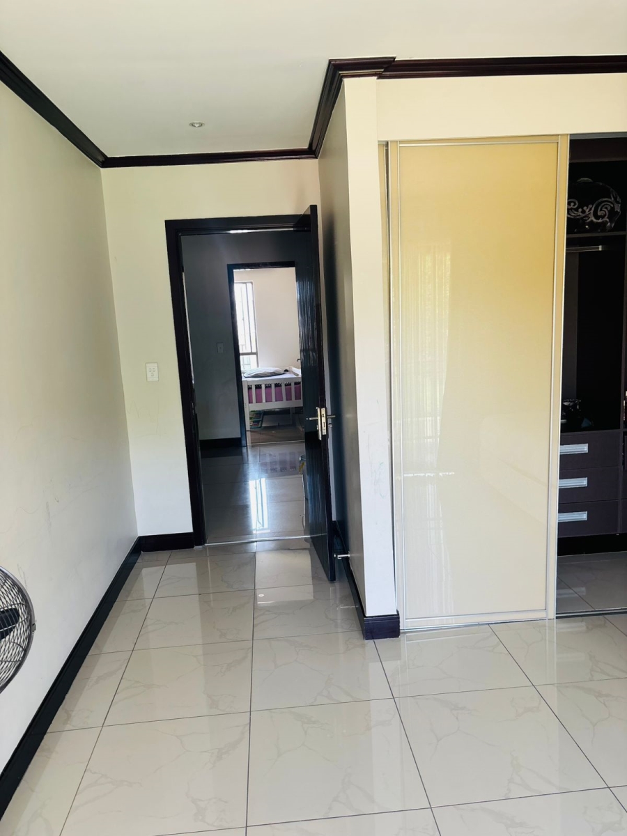 3 Bedroom Property for Sale in Carlswald Gauteng