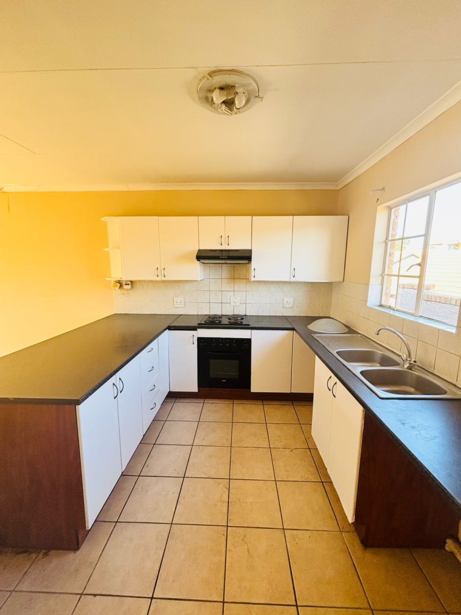 3 Bedroom Property for Sale in Carlswald Gauteng