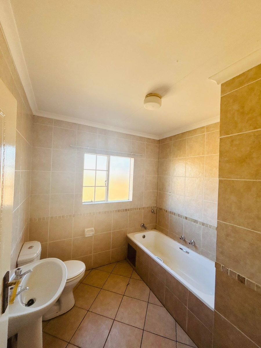 3 Bedroom Property for Sale in Carlswald Gauteng
