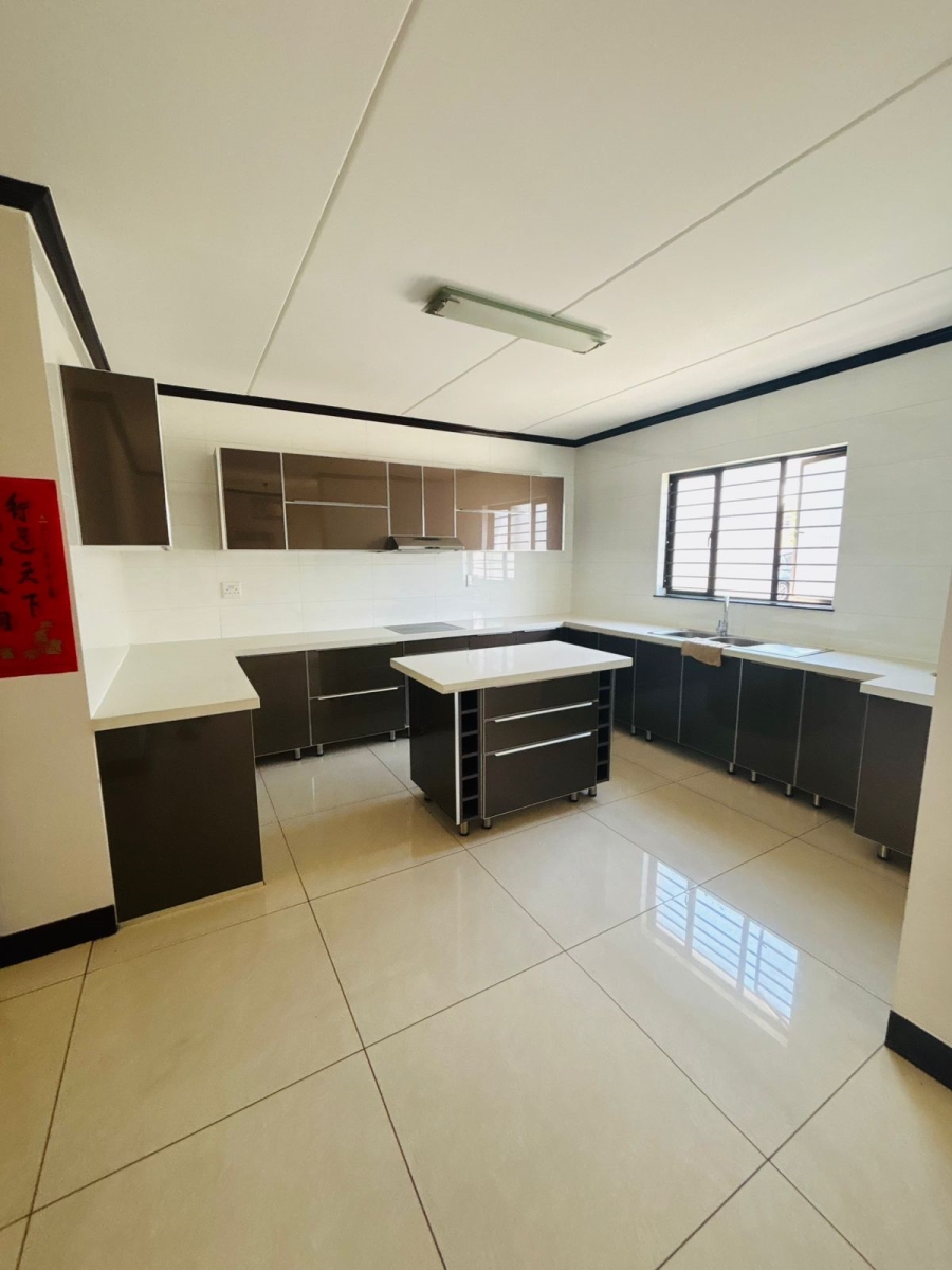 3 Bedroom Property for Sale in Carlswald Gauteng