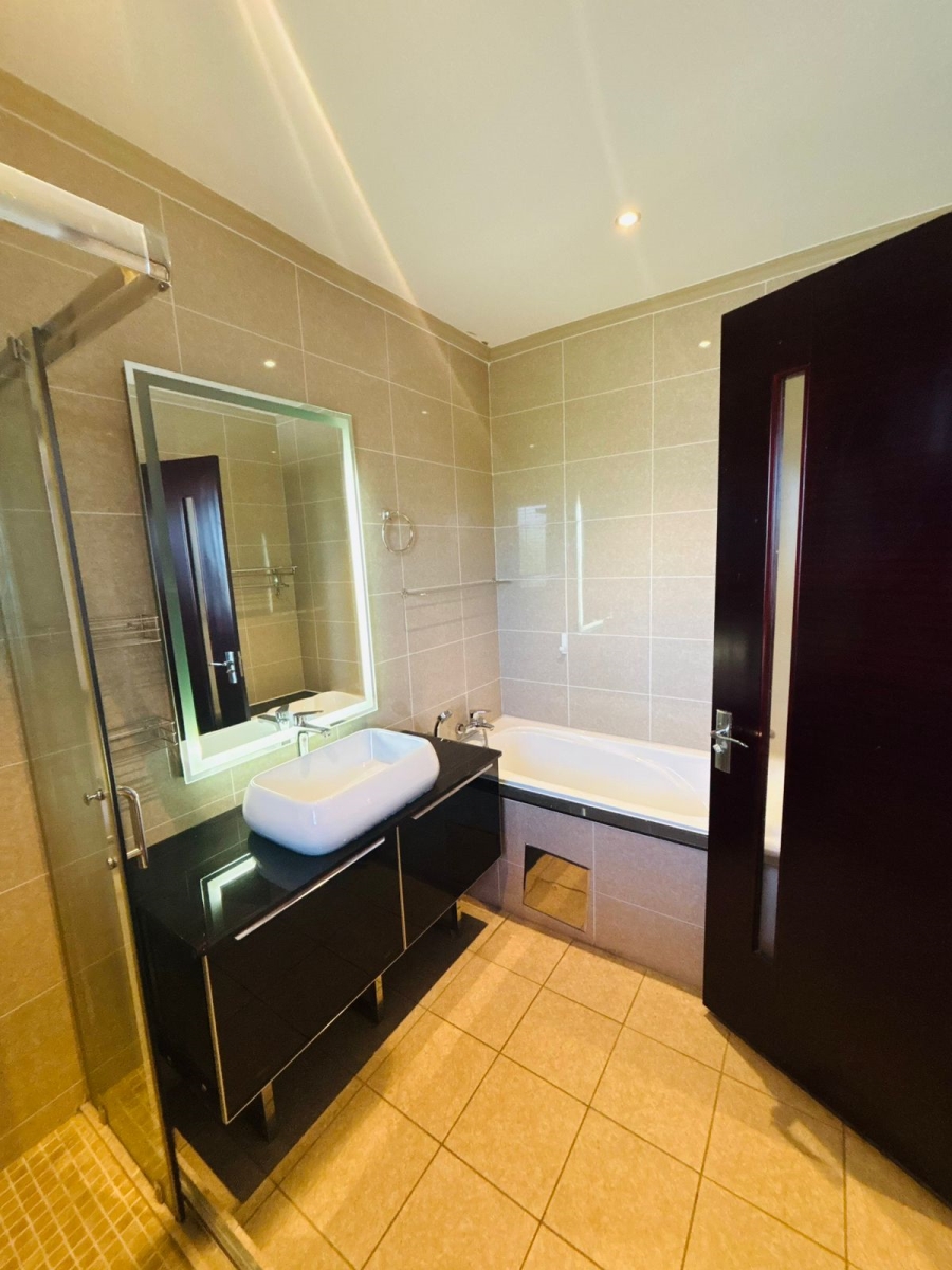 3 Bedroom Property for Sale in Carlswald Gauteng