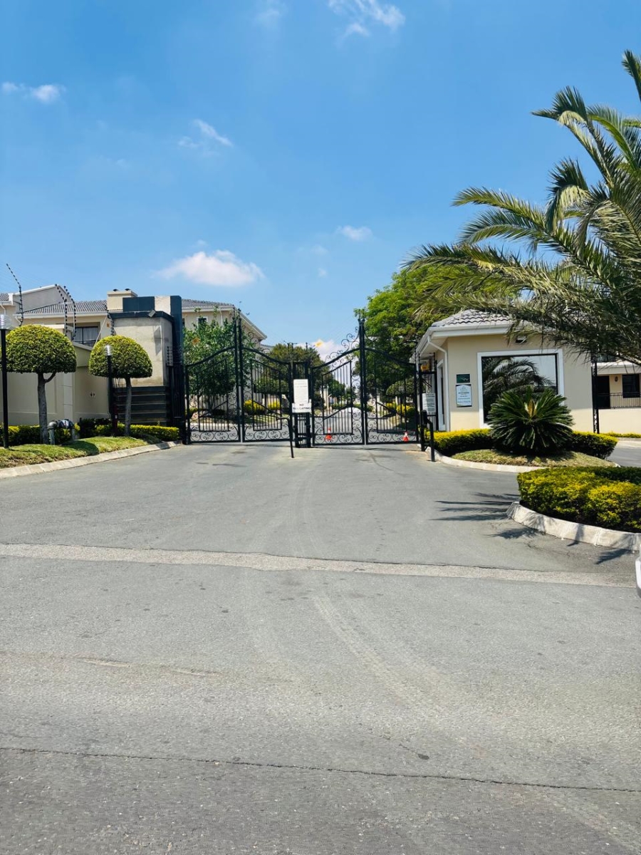 3 Bedroom Property for Sale in Carlswald Gauteng