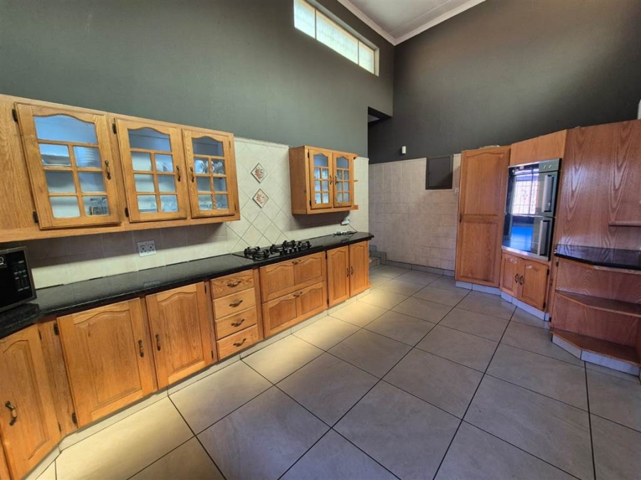 3 Bedroom Property for Sale in Brackenhurst Gauteng