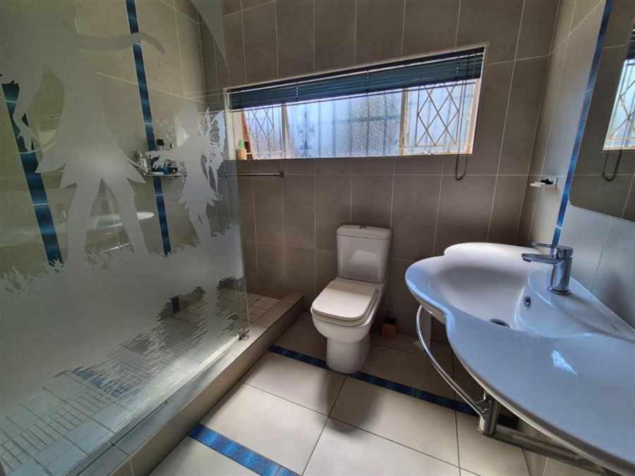 3 Bedroom Property for Sale in Brackenhurst Gauteng