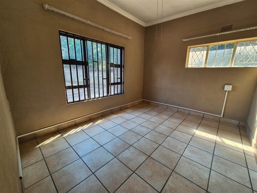 3 Bedroom Property for Sale in Brackenhurst Gauteng