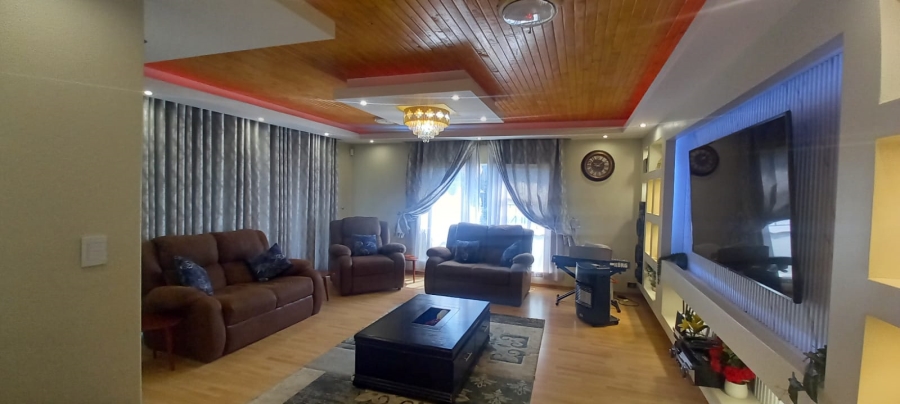 4 Bedroom Property for Sale in Brackenhurst Gauteng