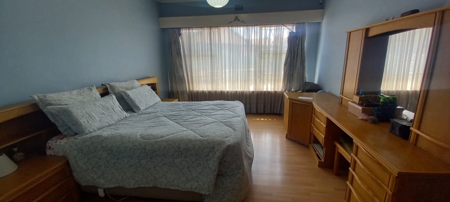 4 Bedroom Property for Sale in Brackenhurst Gauteng