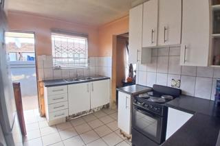 4 Bedroom Property for Sale in Rondebult Gauteng