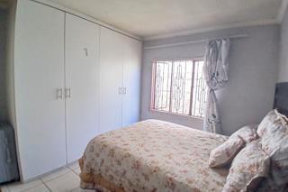 4 Bedroom Property for Sale in Rondebult Gauteng