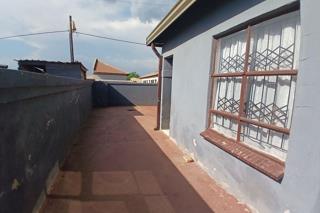 4 Bedroom Property for Sale in Rondebult Gauteng