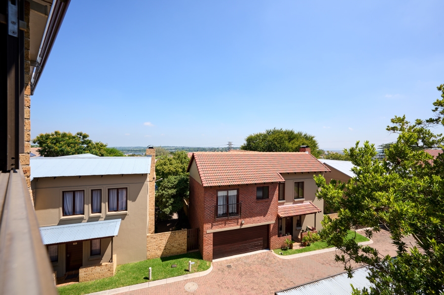 2 Bedroom Property for Sale in Carlswald North Estate Gauteng