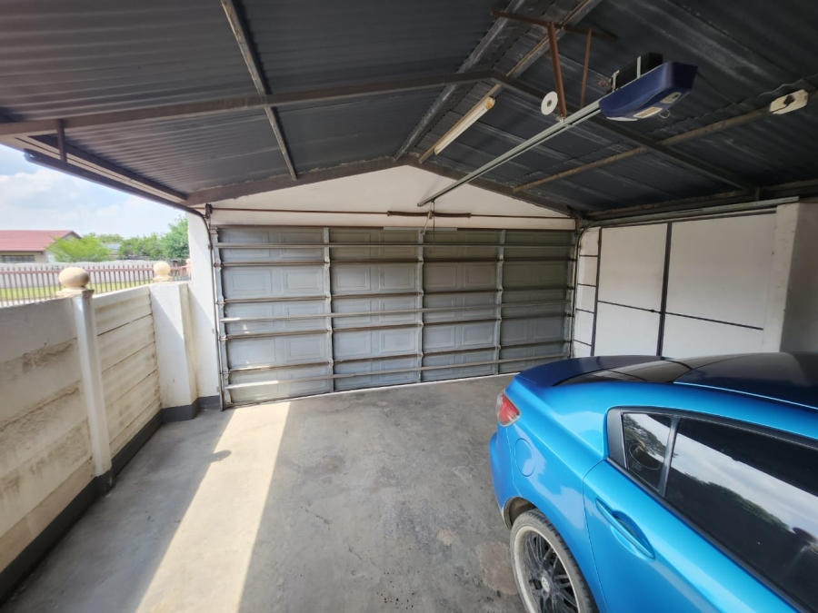 5 Bedroom Property for Sale in Vanderbijlpark SE 6 Gauteng