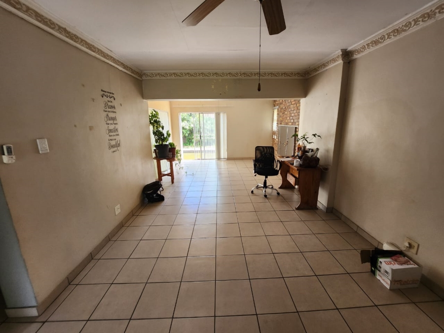 5 Bedroom Property for Sale in Vanderbijlpark SE 6 Gauteng