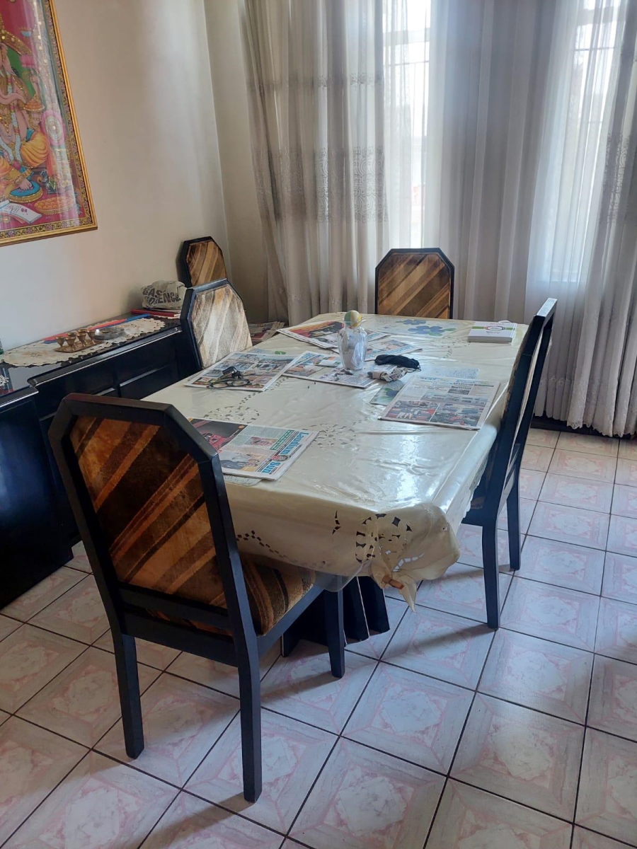 2 Bedroom Property for Sale in Laudium Gauteng