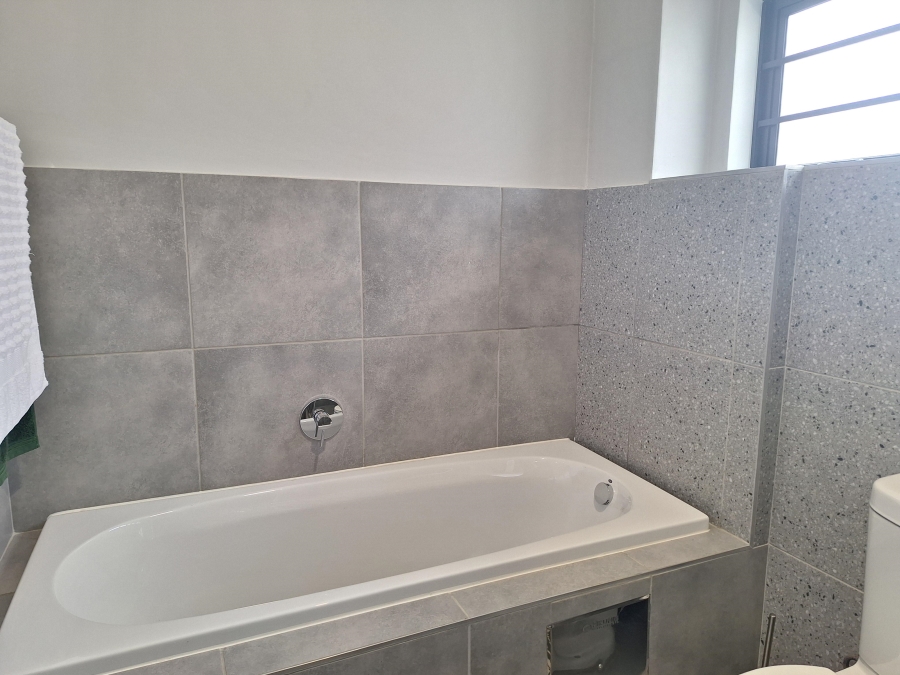 4 Bedroom Property for Sale in Amberfield Gauteng