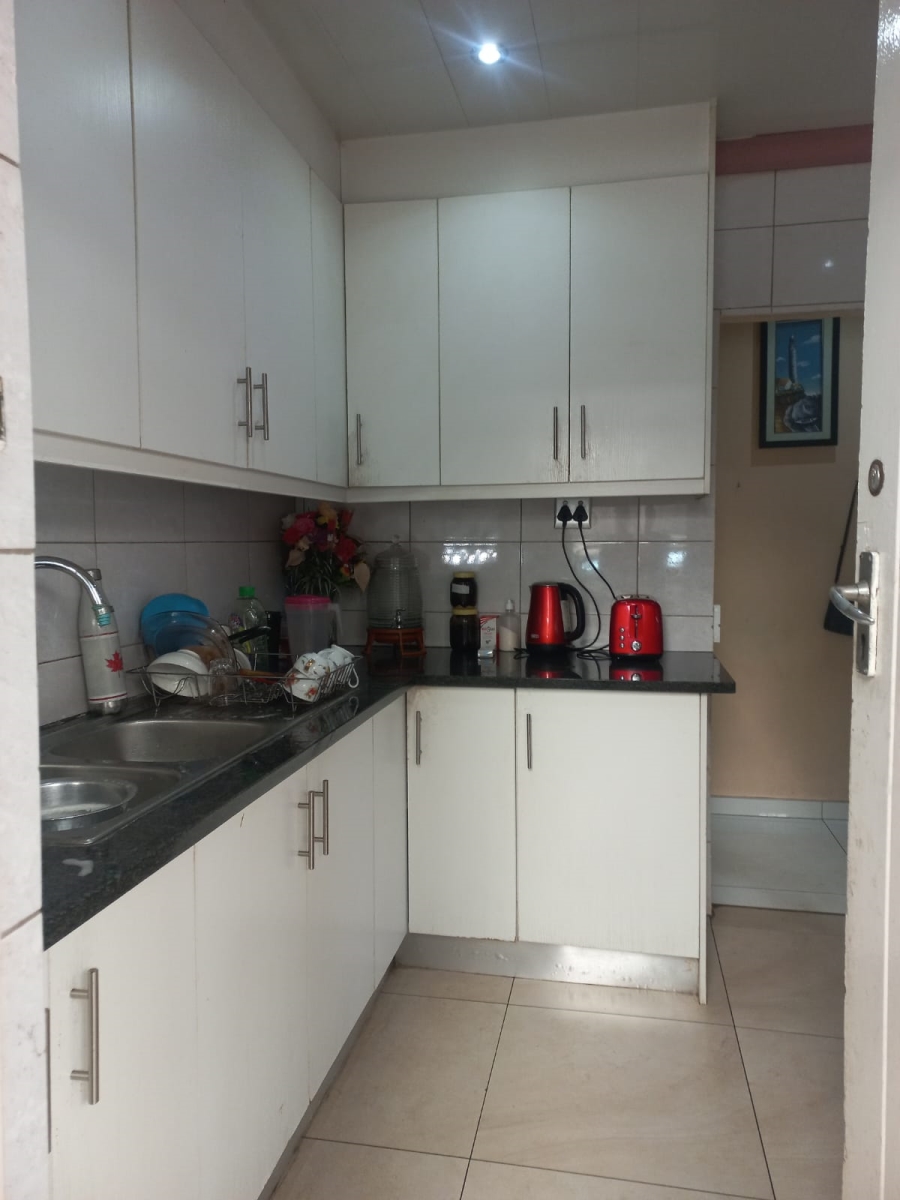 4 Bedroom Property for Sale in Lenasia Ext 1 Gauteng