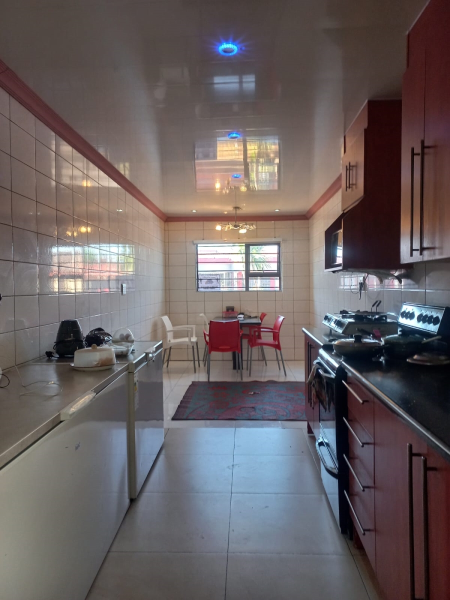 4 Bedroom Property for Sale in Lenasia Ext 1 Gauteng