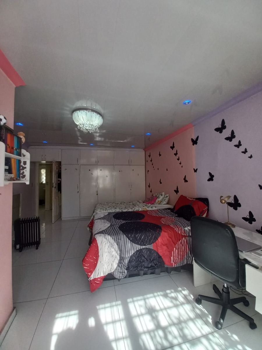 4 Bedroom Property for Sale in Lenasia Ext 1 Gauteng