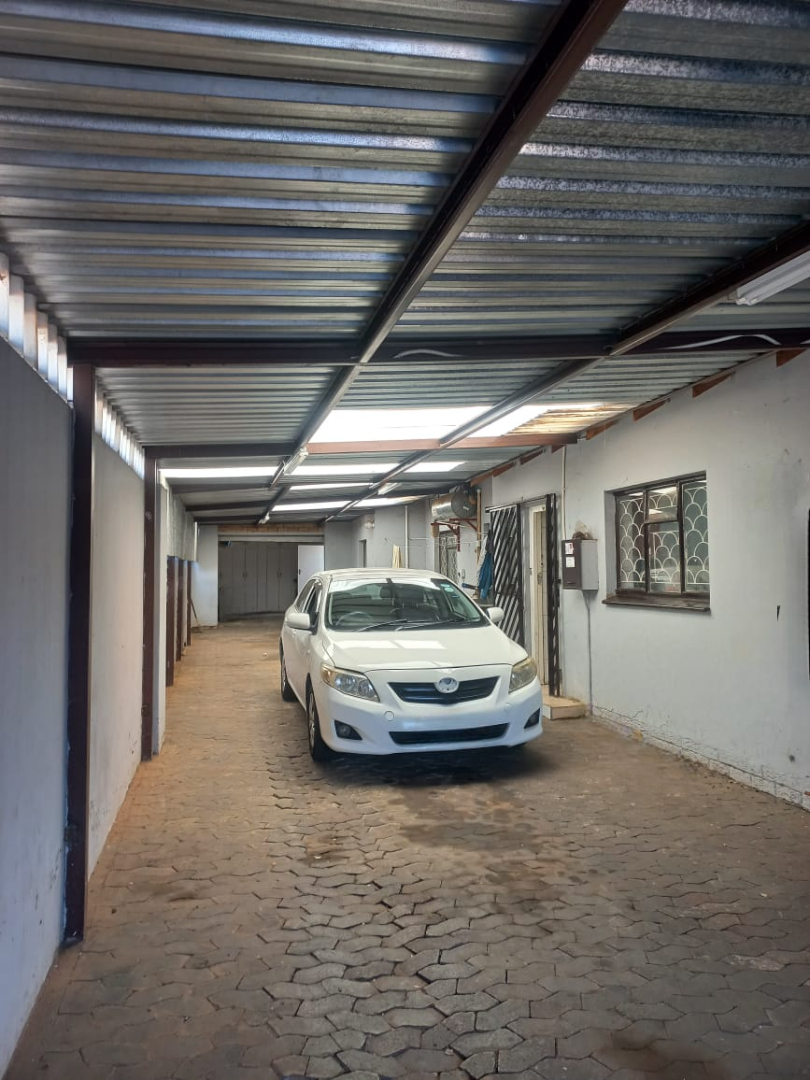 4 Bedroom Property for Sale in Lenasia Ext 1 Gauteng