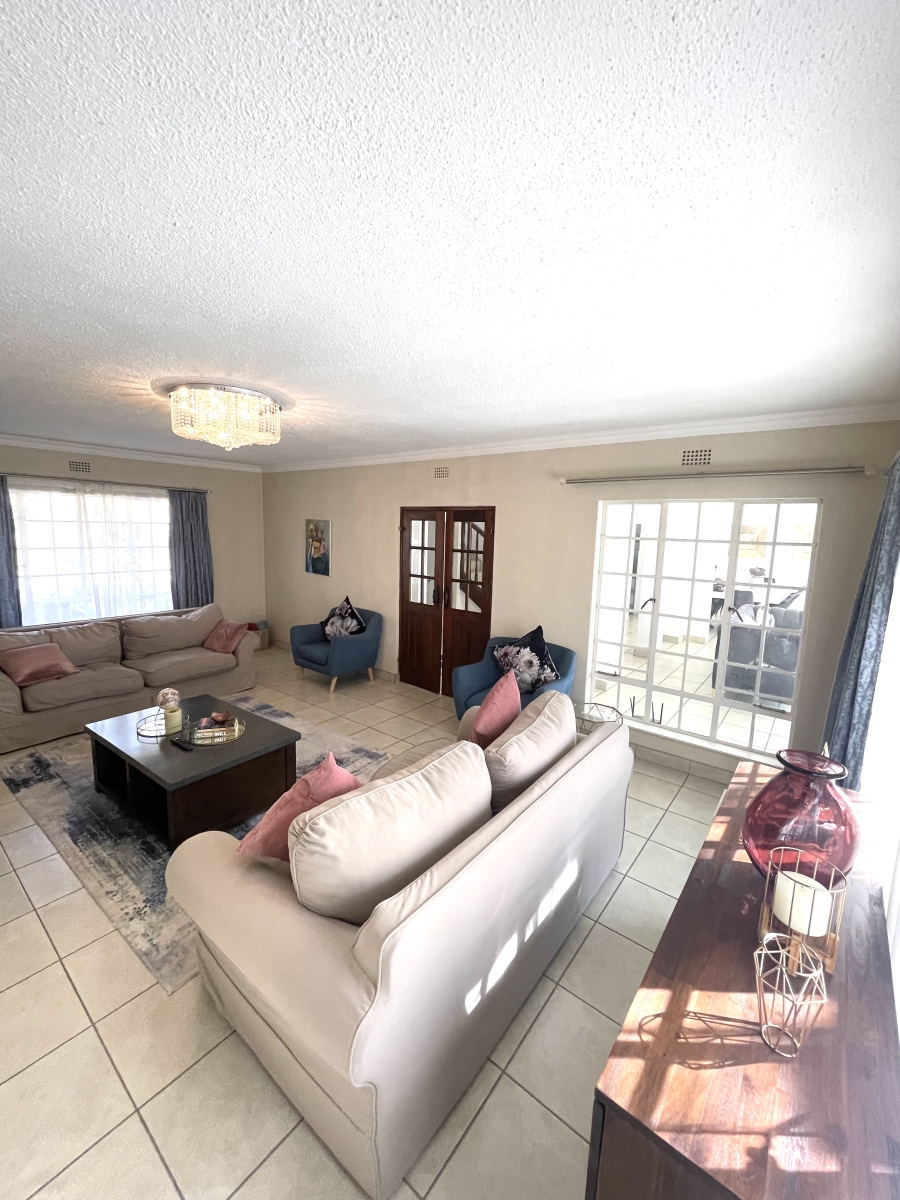 5 Bedroom Property for Sale in Bryanston Gauteng