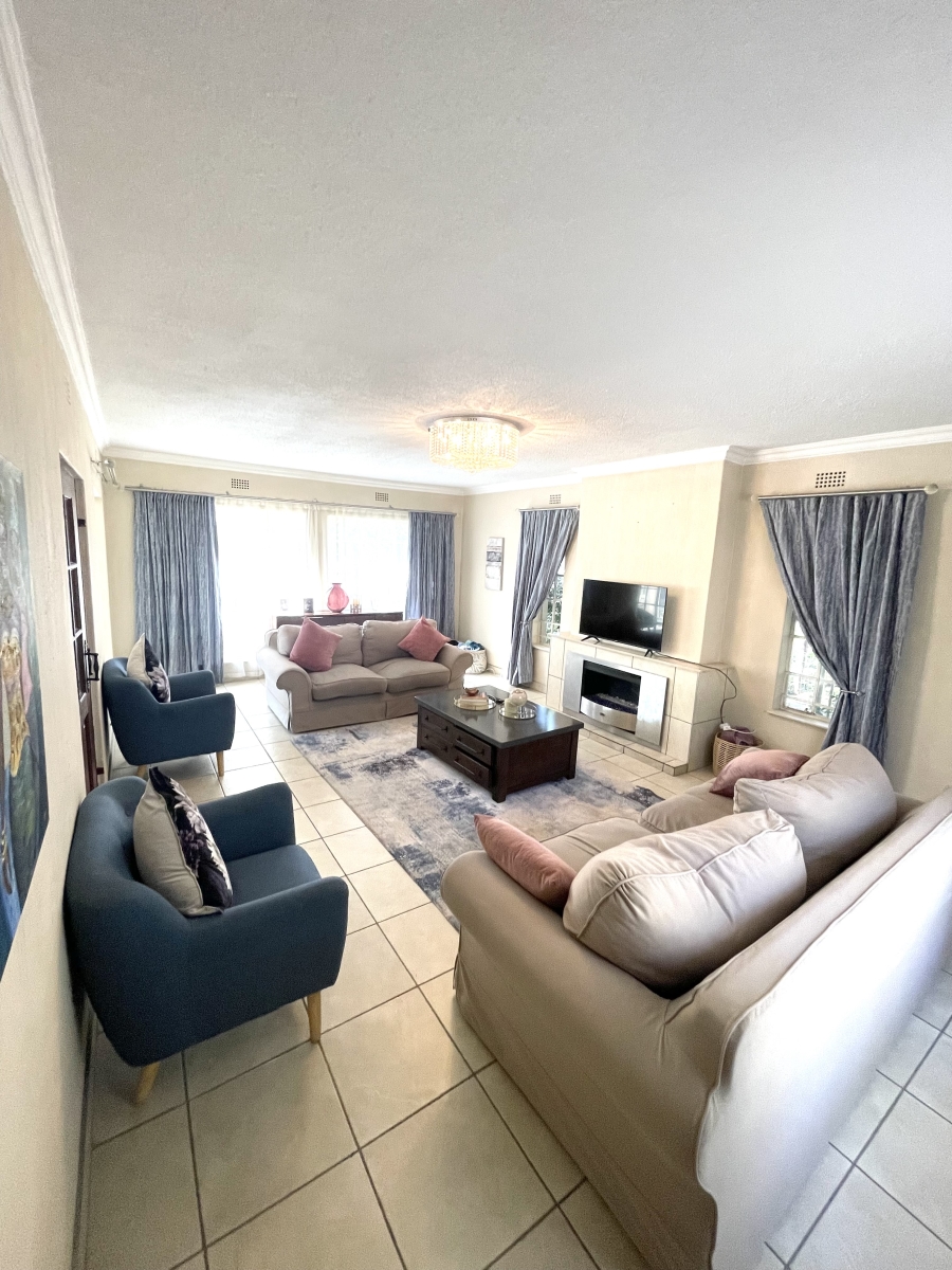 5 Bedroom Property for Sale in Bryanston Gauteng