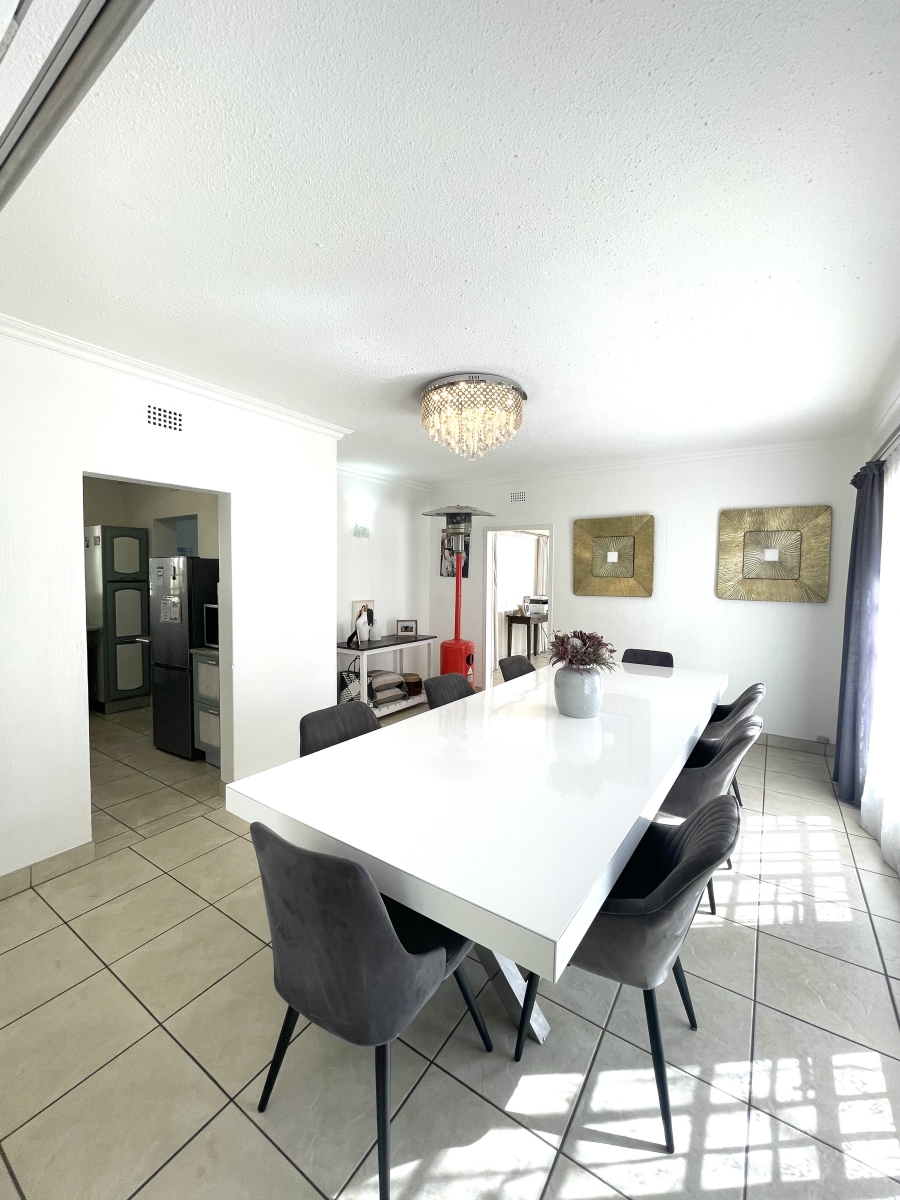 5 Bedroom Property for Sale in Bryanston Gauteng