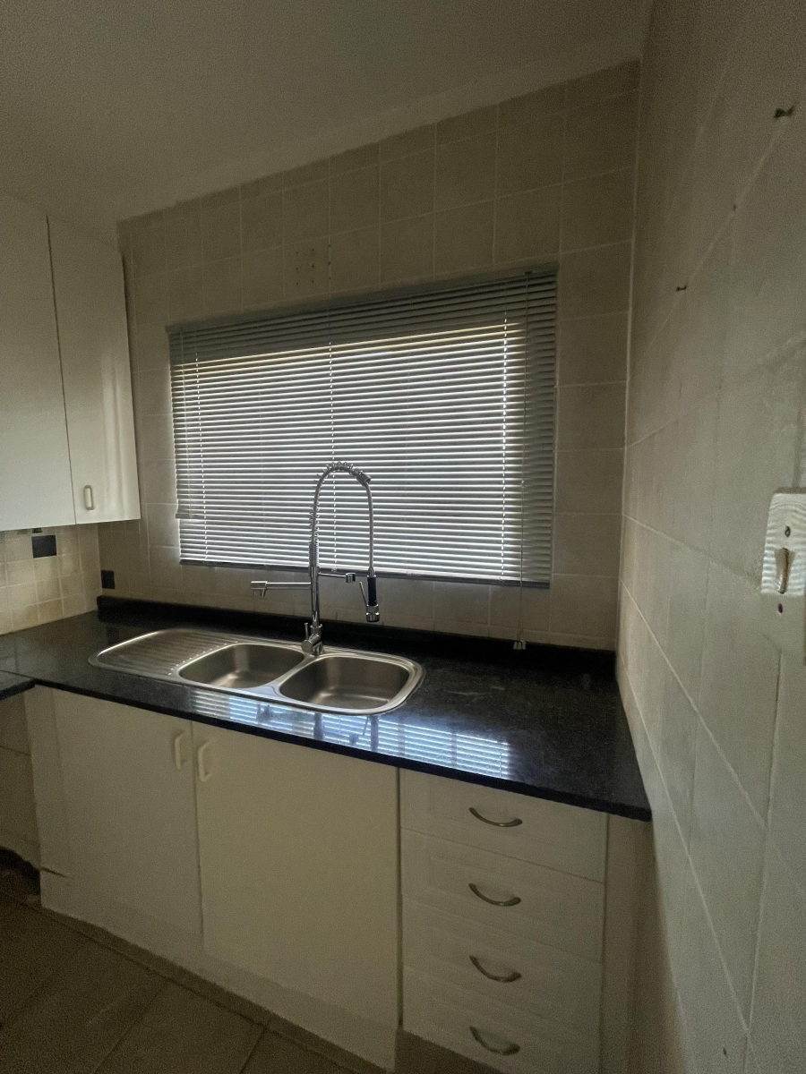 2 Bedroom Property for Sale in Woodmead Gauteng