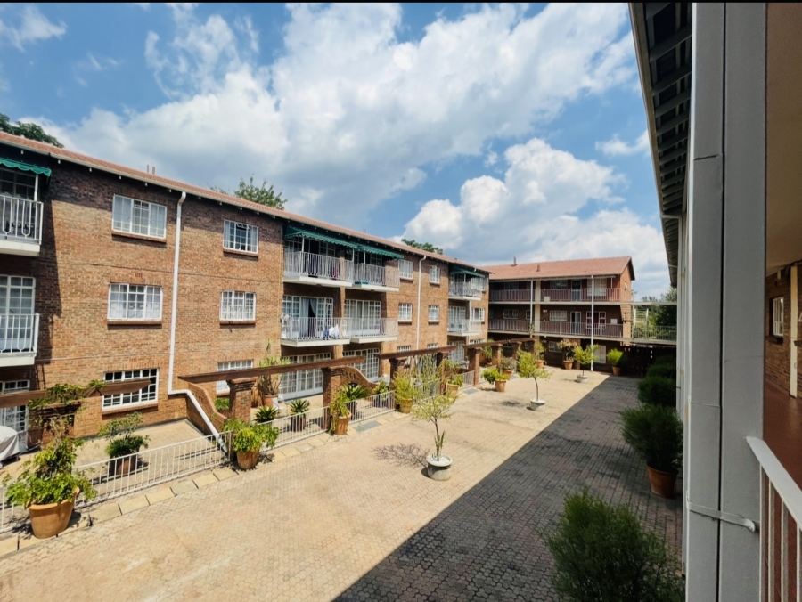 2 Bedroom Property for Sale in Woodmead Gauteng