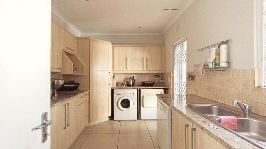 4 Bedroom Property for Sale in Morningside Gauteng