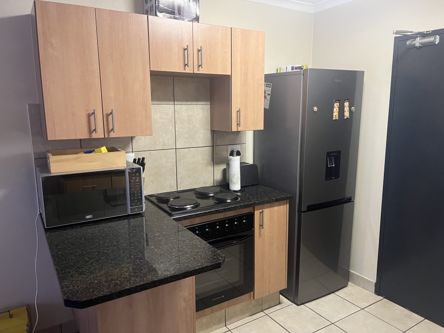2 Bedroom Property for Sale in Olympus Heights Estate Gauteng