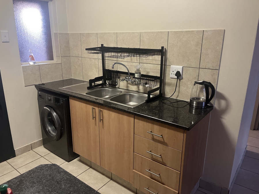 2 Bedroom Property for Sale in Olympus Heights Estate Gauteng