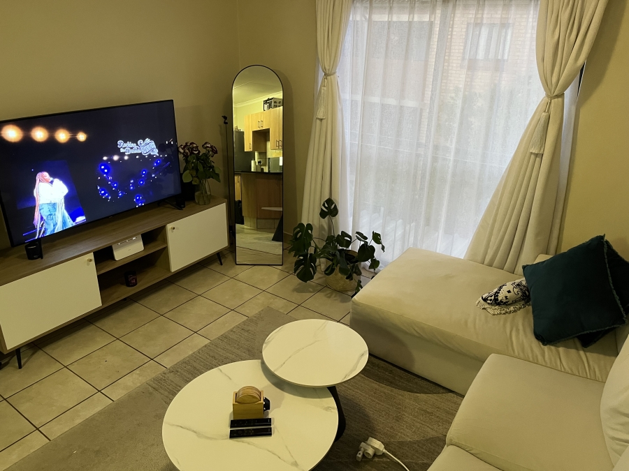 2 Bedroom Property for Sale in Olympus Heights Estate Gauteng