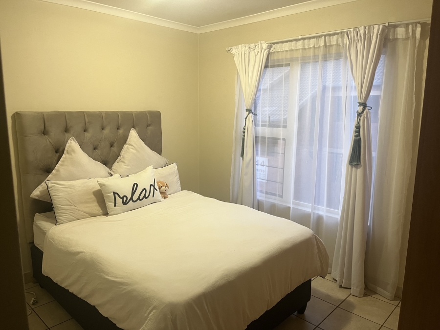2 Bedroom Property for Sale in Olympus Heights Estate Gauteng