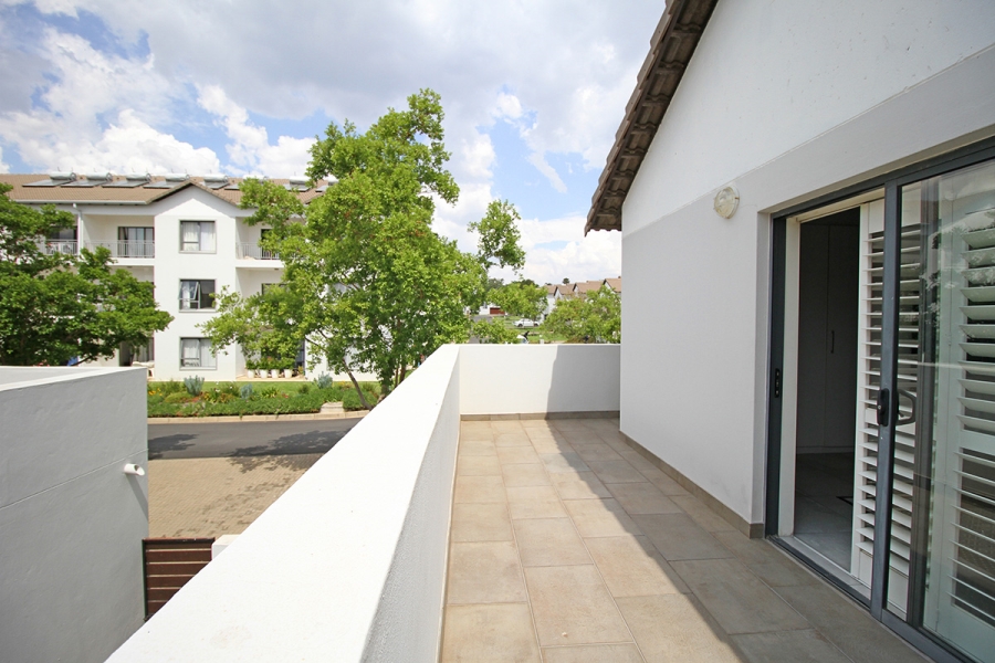 3 Bedroom Property for Sale in Broadacres Gauteng