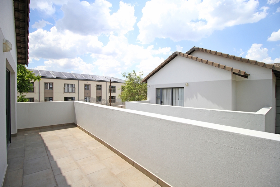 3 Bedroom Property for Sale in Broadacres Gauteng