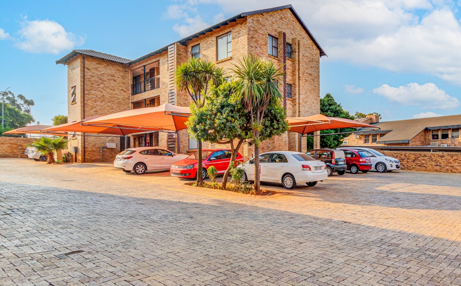2 Bedroom Property for Sale in Fairland Gauteng