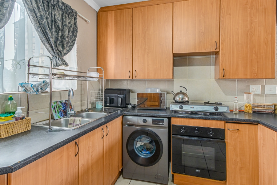 2 Bedroom Property for Sale in Fairland Gauteng