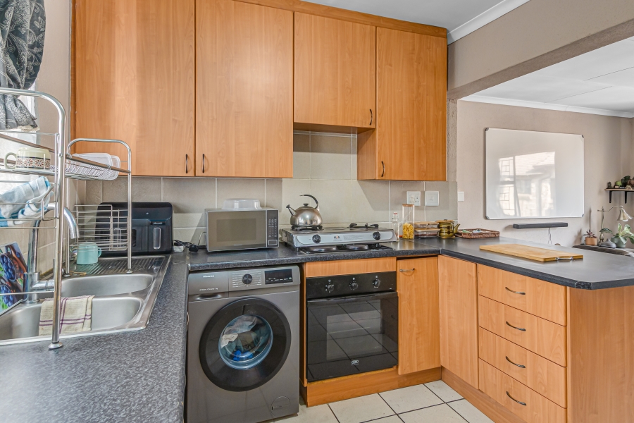 2 Bedroom Property for Sale in Fairland Gauteng