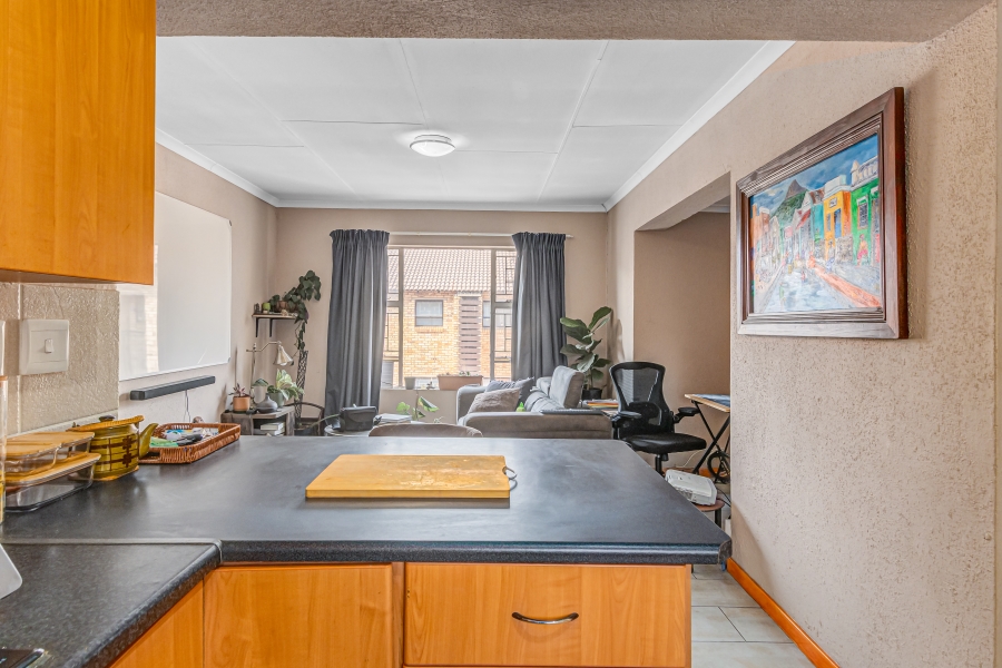 2 Bedroom Property for Sale in Fairland Gauteng