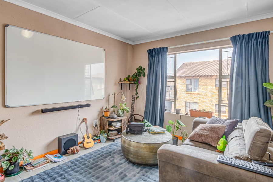 2 Bedroom Property for Sale in Fairland Gauteng