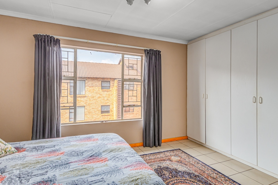 2 Bedroom Property for Sale in Fairland Gauteng