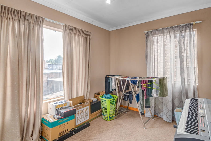 2 Bedroom Property for Sale in Fairland Gauteng