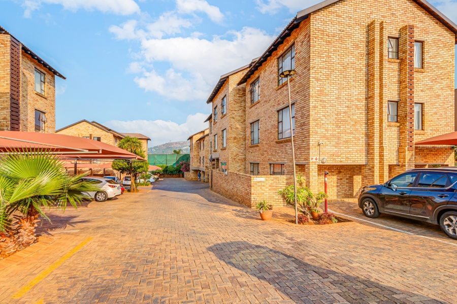 2 Bedroom Property for Sale in Fairland Gauteng