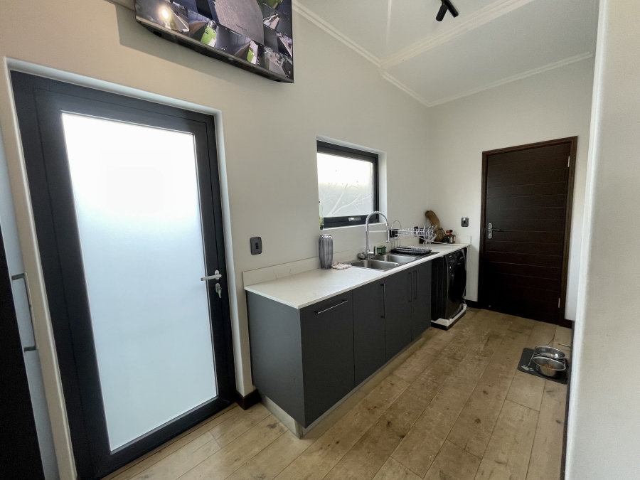 3 Bedroom Property for Sale in Bryanston Gauteng